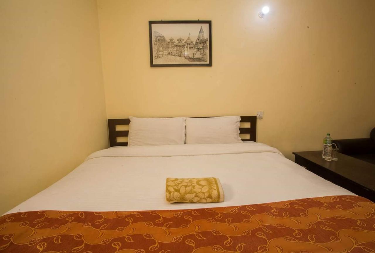 Langtang View Nagarkot Bed And Breakfast Exterior foto